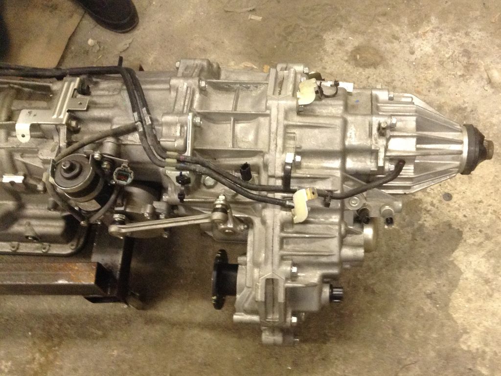 ���� Nissan Pathfinder SUV (R51) : ���������� �4